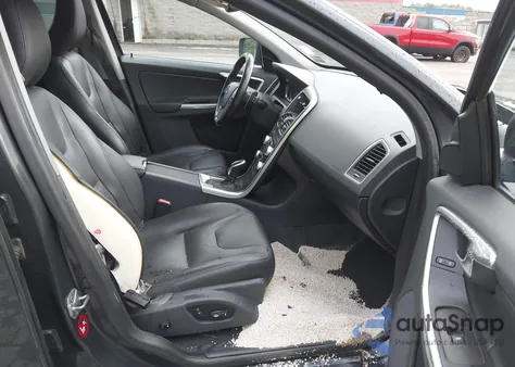 2015 Volvo Xc60 T6/Premier from USA, damaged, VIN YV4902RK2F2751974